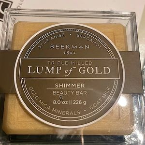 Beekman 1802 star anise & Bergamont Tripple milled Lump of Gold